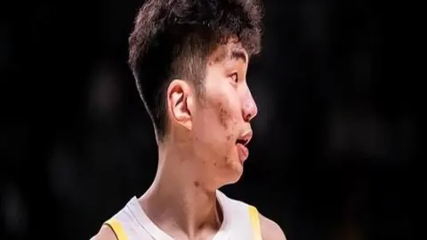 “欧冠G组第5轮：曼城险胜莱比锡 3-2战报”